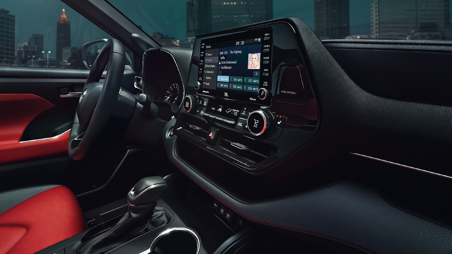Compare the 2021 Toyota Highlander vs. the 2021 Subaru Ascent at Bobby Rahal Toyota | 2021 Toyota Highlander XSE interior