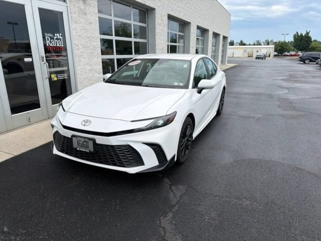 Certified 2025 Toyota Camry SE Sedan