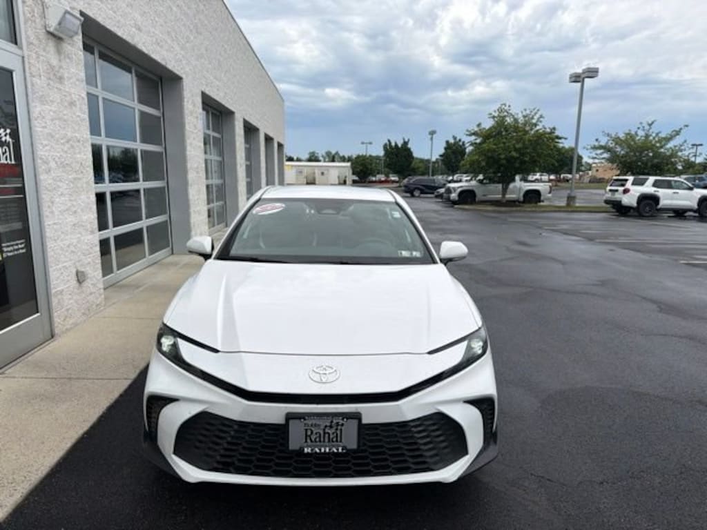 Certified 2025 Toyota Camry SE Sedan