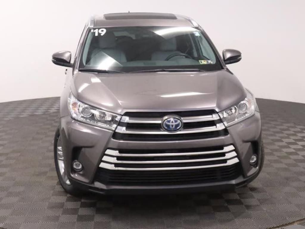 Used 2019 Toyota Highlander Hybrid Limited SUV