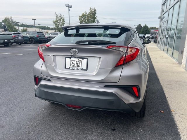 2018 Toyota C-HR XLE Premium photo 4