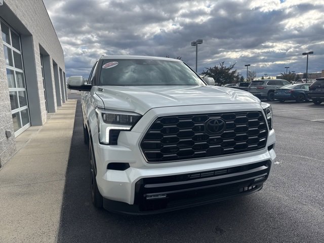 2024 Toyota Sequoia Platinum photo 3