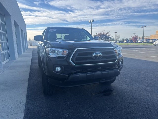 2023 Toyota Tacoma SR5 photo 2