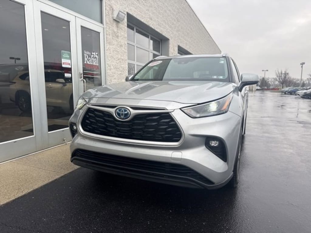 Certified 2023 Toyota Highlander Hybrid XLE SUV