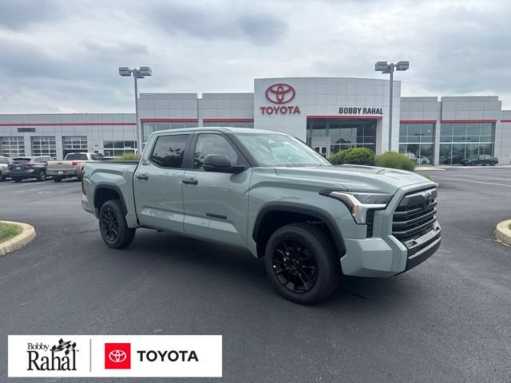 New 2026 Toyota Tundra SR5 SR5 CREWMAX 5.5