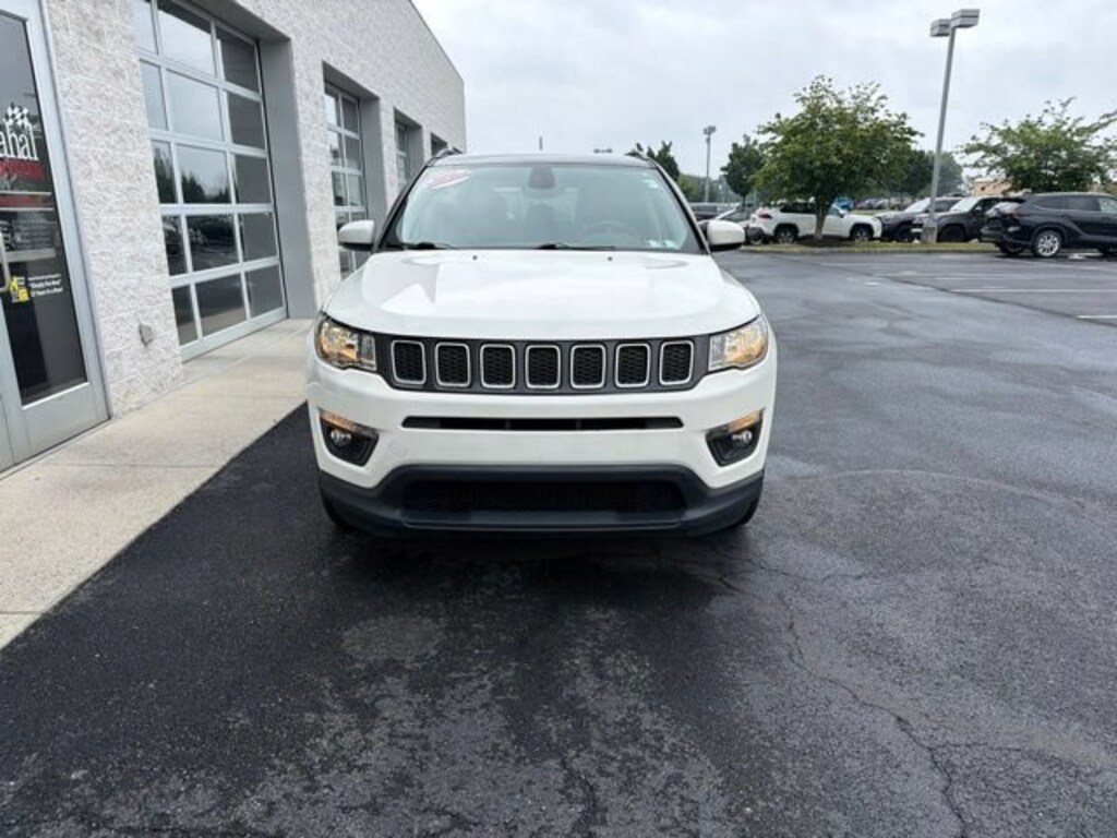 Used 2018 Jeep Compass Latitude 4x4 SUV