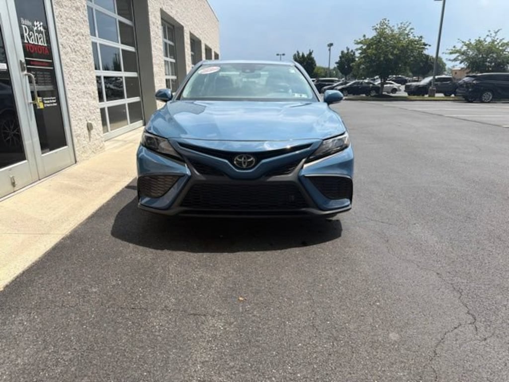 Used 2024 Toyota Camry SE Sedan