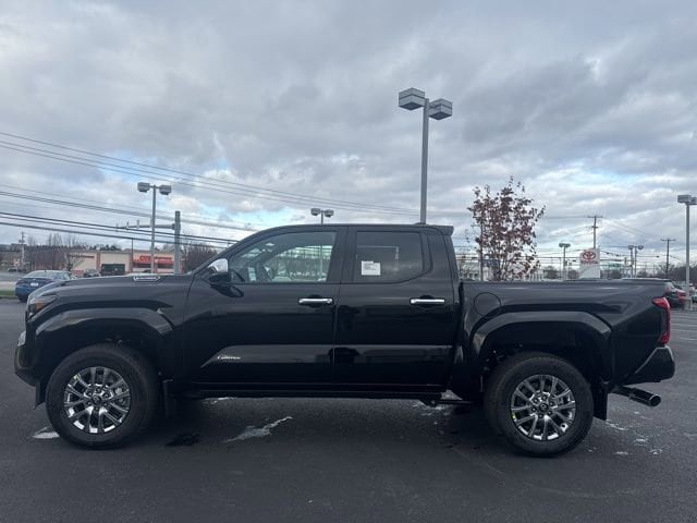 2025 Toyota Tacoma Limited - Photo 12