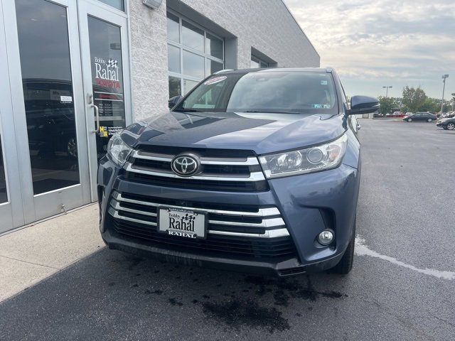 2018 Toyota Highlander Limited Platinum photo 2