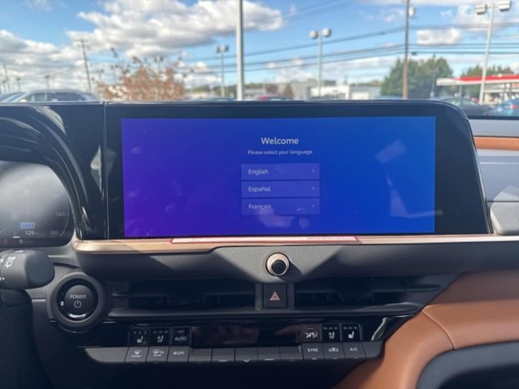 New 2025 Toyota Crown Signia XLE SUV