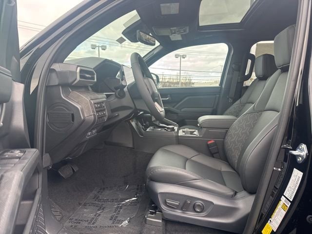 2025 Toyota Tacoma Limited - Photo 7