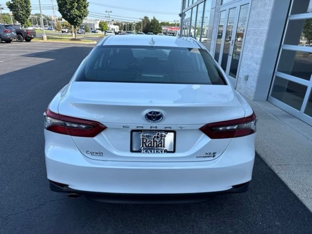 Used 2024 Toyota Camry Hybrid XLE Sedan