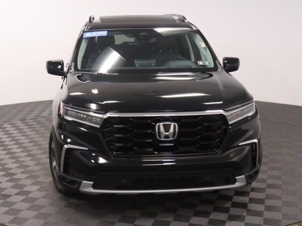 Used 2025 Honda Pilot Elite SUV