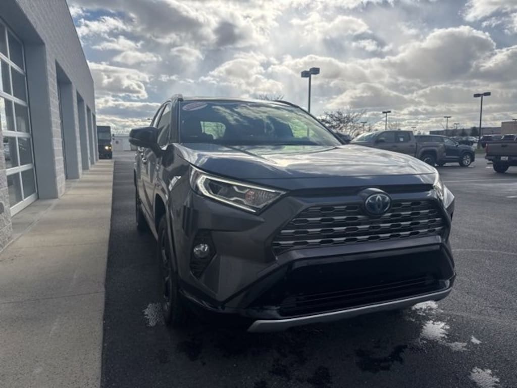 Used 2019 Toyota RAV4 Hybrid XSE SUV