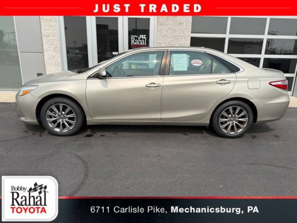 Used 2015 Toyota Camry XLE Sedan
