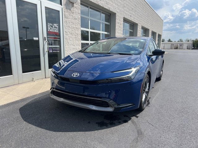 2024 Toyota Prius Limited photo 2