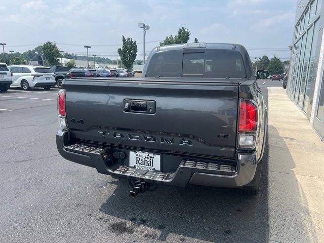 2022 Toyota Tacoma Limited V6 photo 4