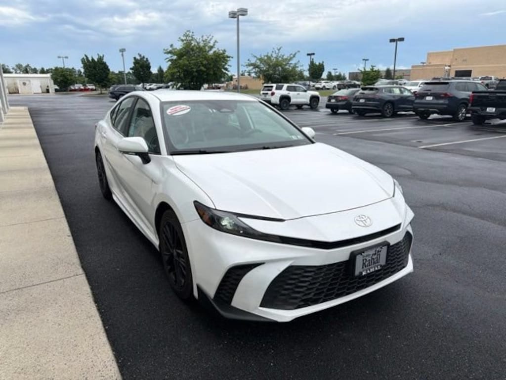 Certified 2025 Toyota Camry SE Sedan