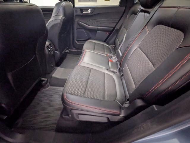 2023 Ford Escape ST-Line Select - Photo 32