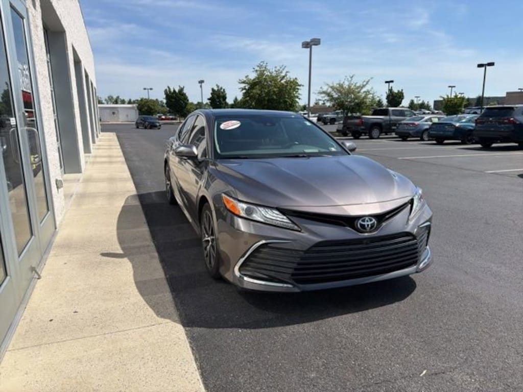 Used 2021 Toyota Camry XLE Sedan
