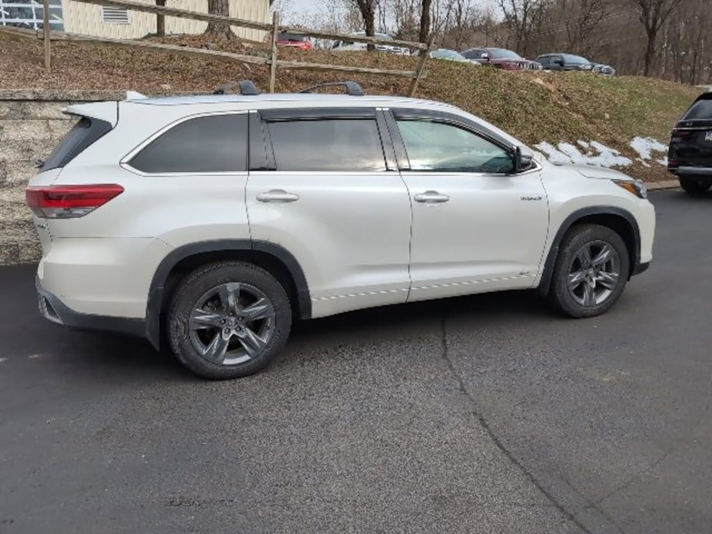 Used 2019 Toyota Highlander Hybrid SUV