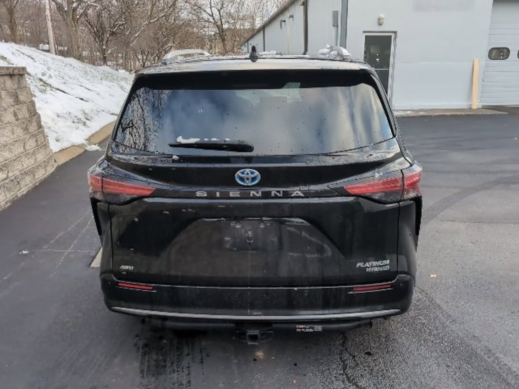 Used 2021 Toyota Sienna Platinum 7 Passenger Van