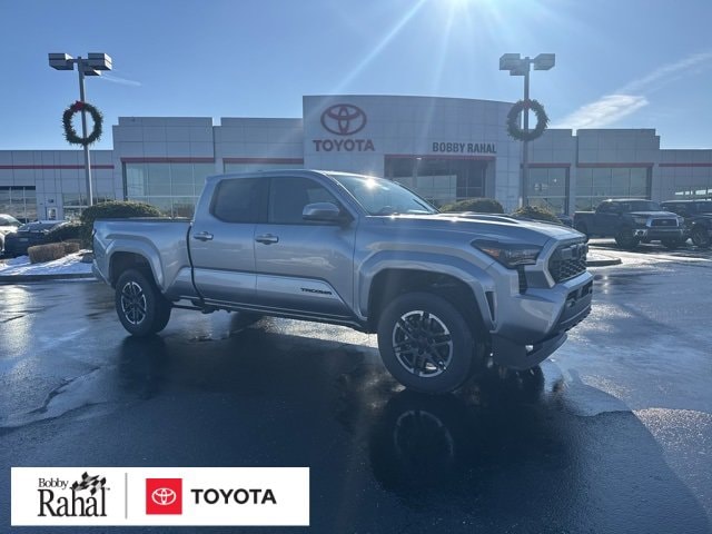 2026 Toyota Tacoma TRD Sport's photo