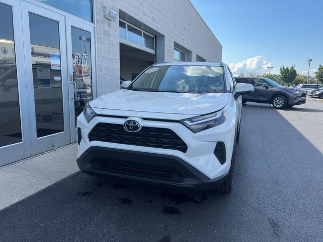 Used 2024 Toyota RAV4 XLE with VIN 2T3P1RFV5RW456927 for sale in Kansas City