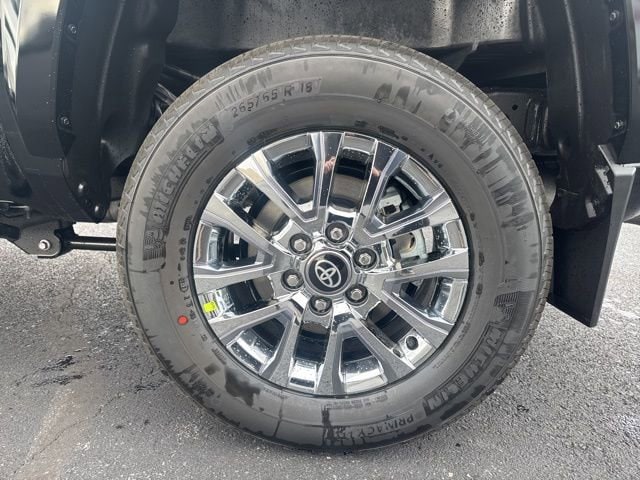 2025 Toyota Tacoma Limited - Photo 14