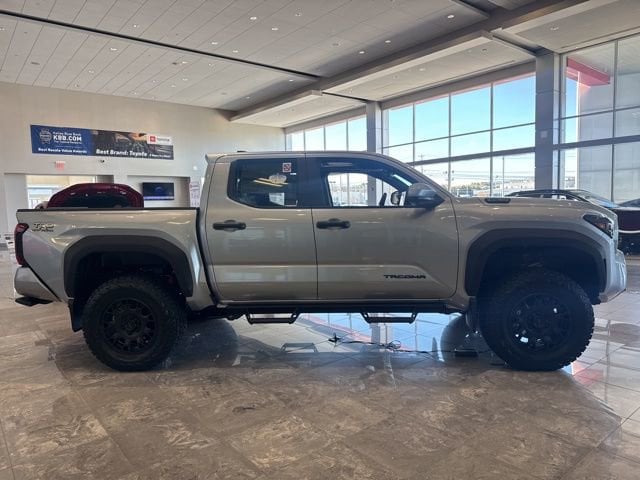 2026 Toyota Tacoma TRD Off Road - Photo 18