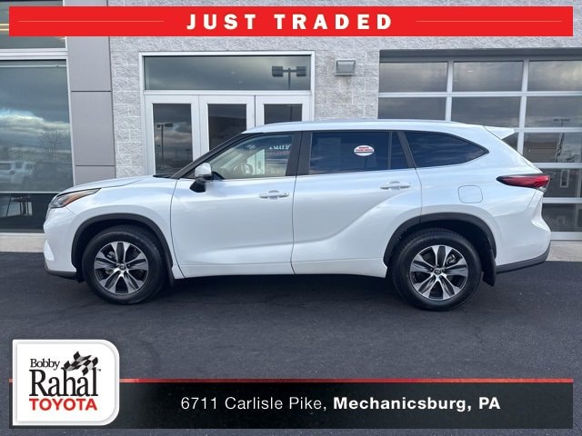 2023 Toyota Highlander XLE's photo