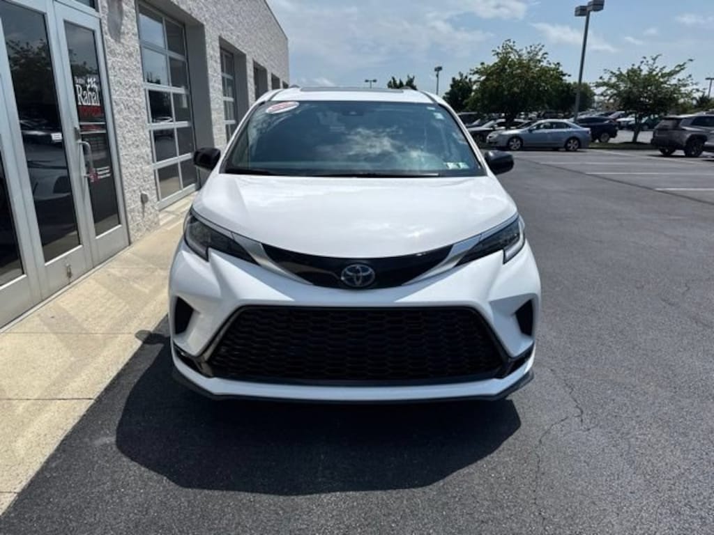 Certified 2023 Toyota Sienna XSE 7 Passenger Van Passenger Van