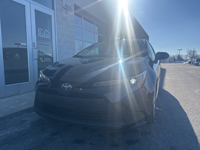 Used 2023 Toyota Corolla LE with VIN 5YFB4MDE9PP048218 for sale in Kansas City