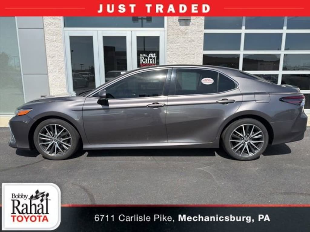 Used 2021 Toyota Camry XLE Sedan