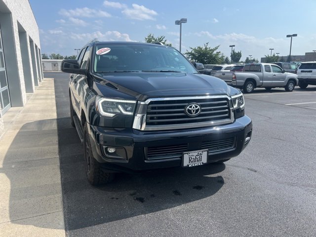 2020 Toyota Sequoia SR5 photo 3