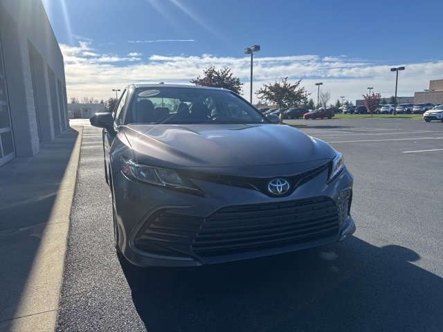 2024 Toyota Camry LE photo 3