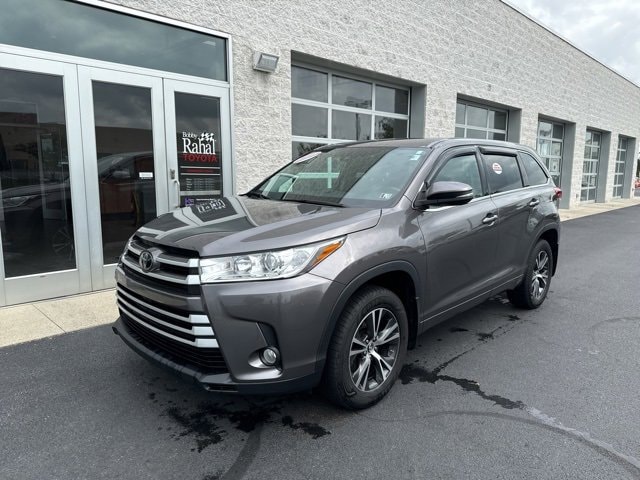 Used 2018 Toyota Highlander LE Plus with VIN 5TDBZRFH1JS865669 for sale in Mechanicsburg, PA