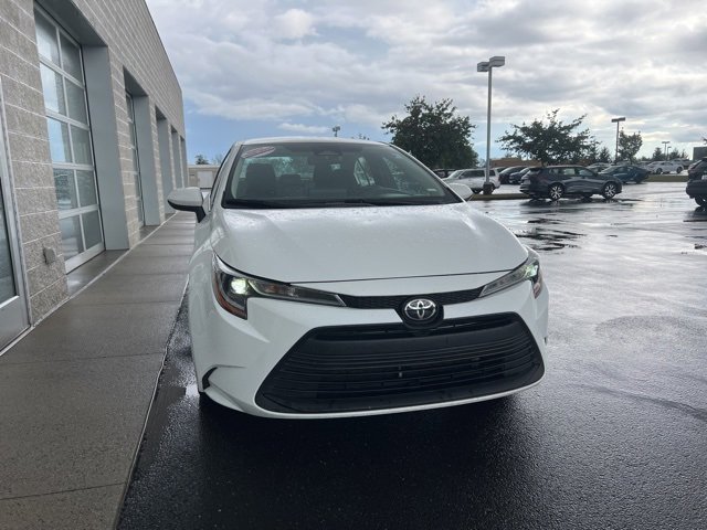 2024 Toyota Corolla LE photo 2