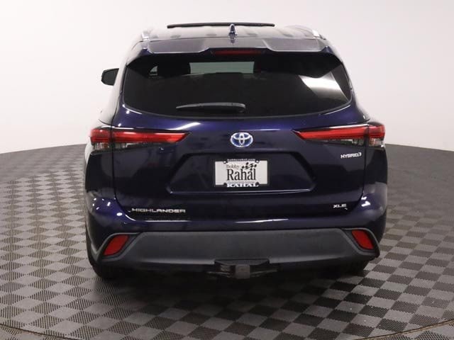 2021 Toyota Highlander XLE - Photo 7