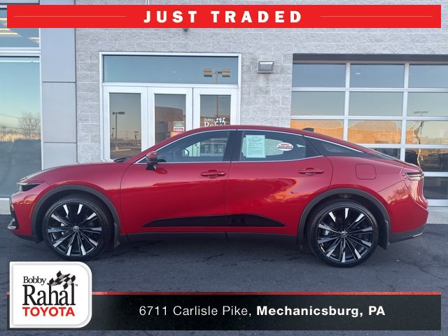 2025 Toyota Crown Platinum's photo