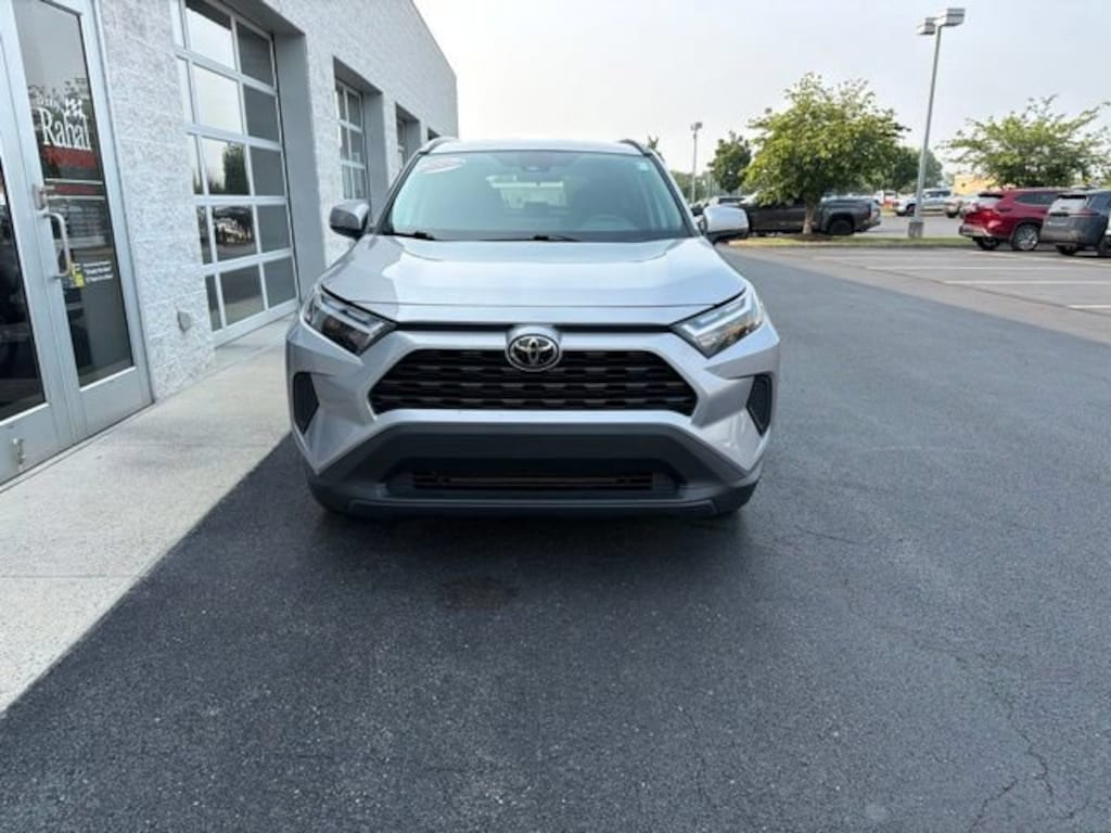 Used 2025 Toyota RAV4 XLE SUV