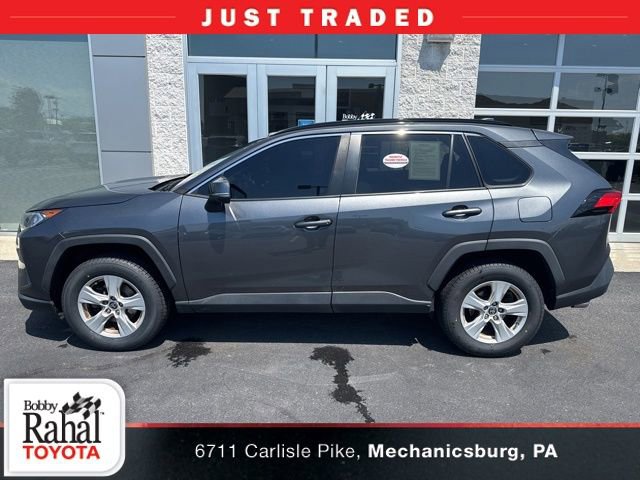 2021 Toyota RAV4 XLE AWD's photo