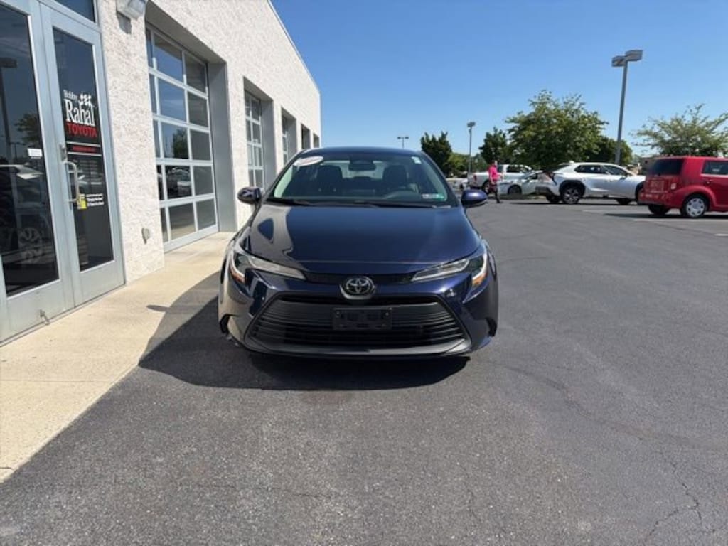 Certified 2025 Toyota Corolla LE Sedan