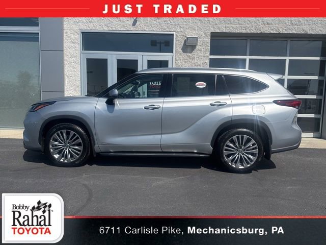 2022 Toyota Highlander Platinum