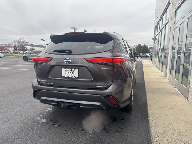 2023 Toyota Highlander Hybrid Limited photo 3