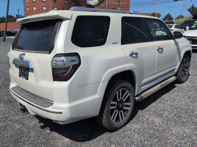 2023 Toyota 4Runner Limited photo 3