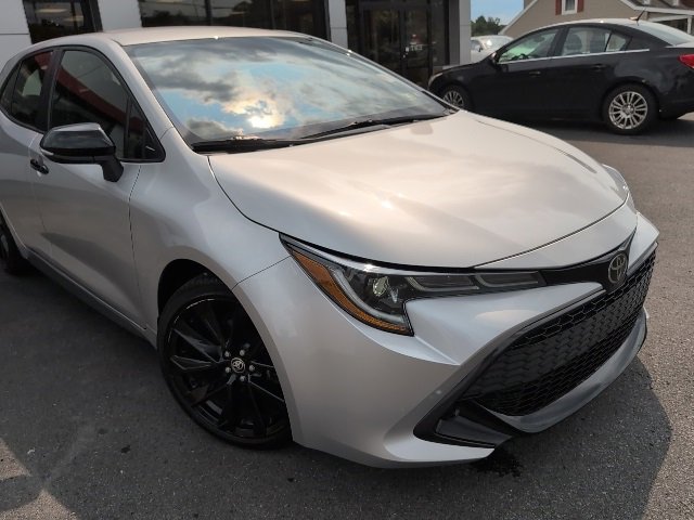 2021 Toyota Corolla SE Nightshade Edition photo 3