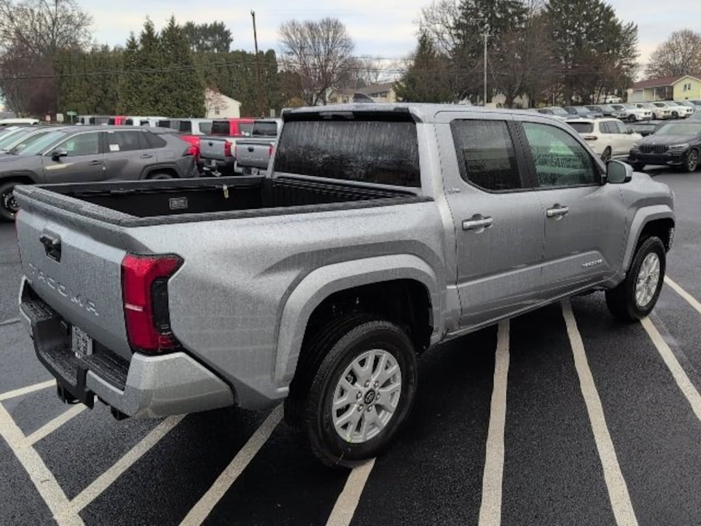 New 2025 Toyota Tacoma SR5 Truck