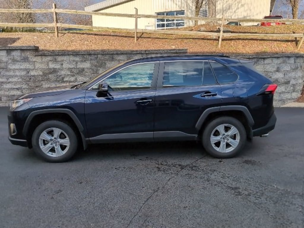 Used 2020 Toyota RAV4 XLE Sport Utility