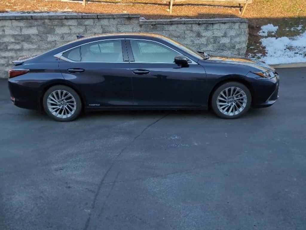 Used 2021 Lexus ES 300h Luxury Sedan